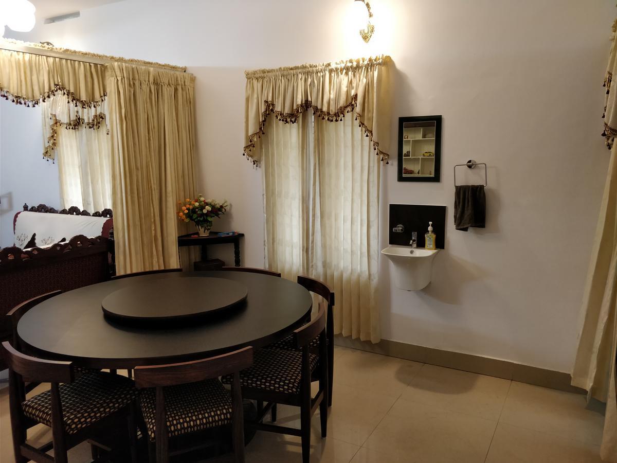 Villa White House Thrissur Exterior foto